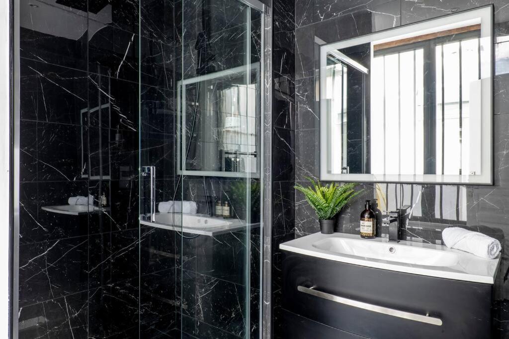 Gembnb Luxury Apartments - Residence Aqueduc Paris Dış mekan fotoğraf